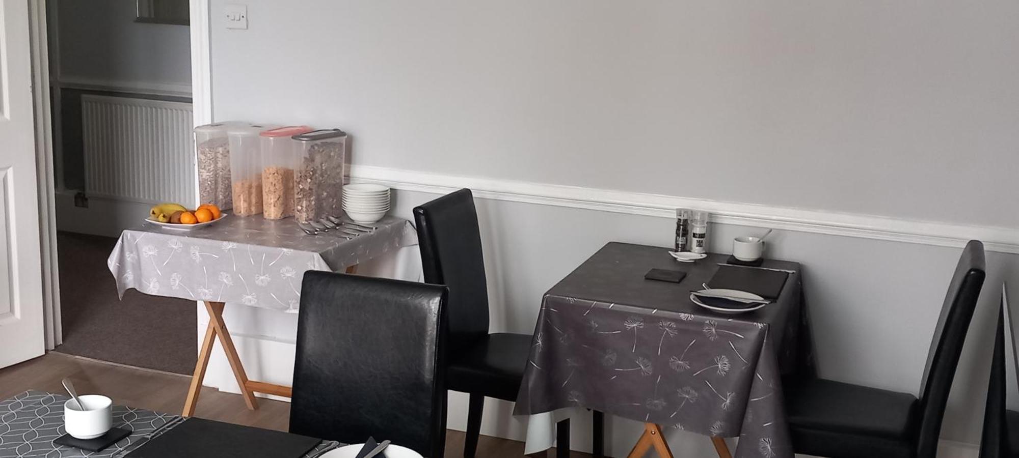Ty Castell Guest House Кайрфилли Экстерьер фото